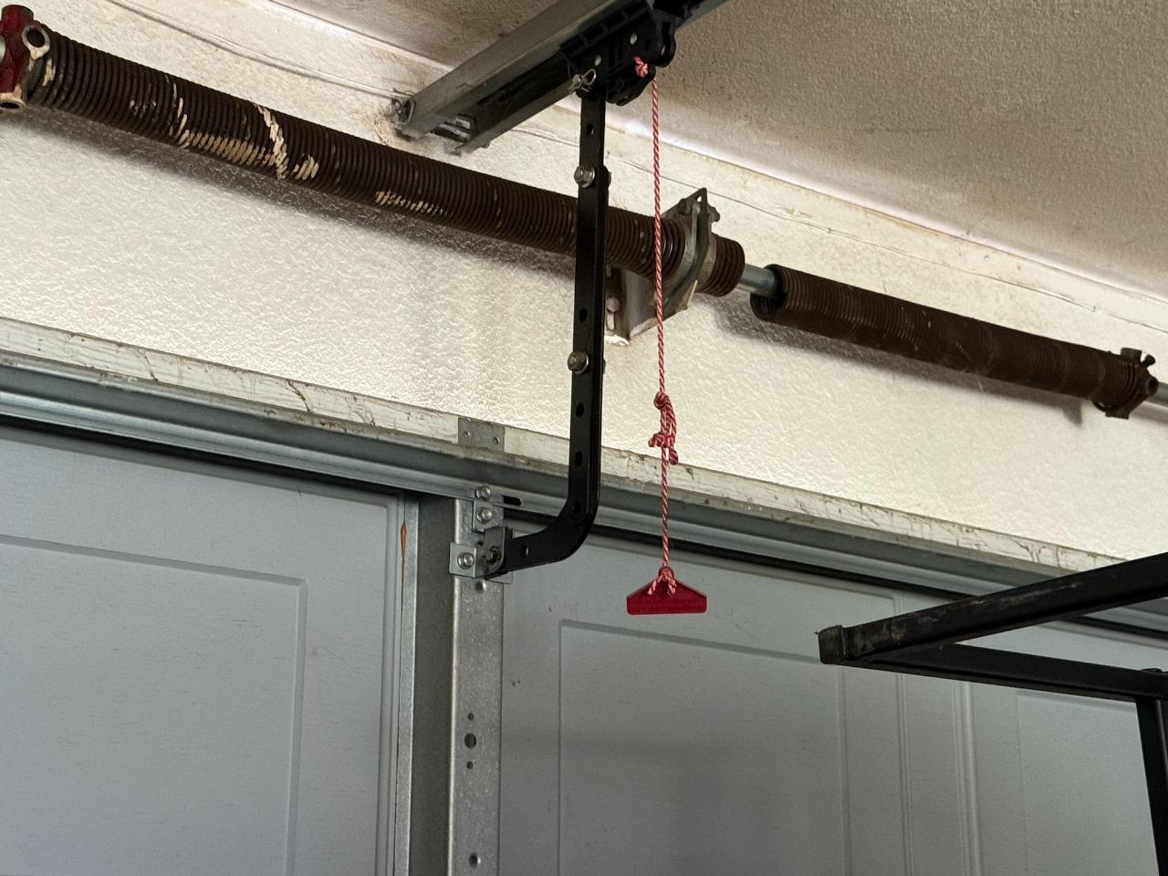 Professional garage door repair service in Palm Desert